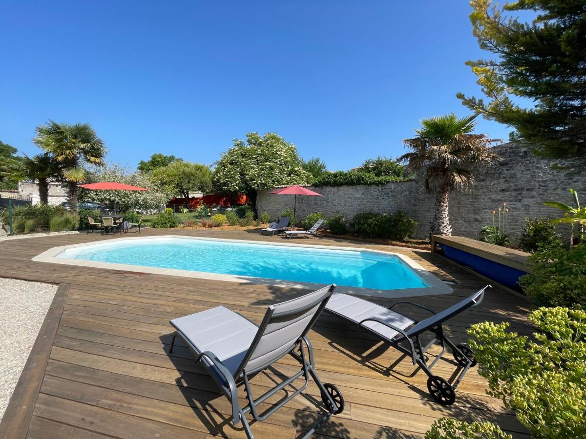 Le Clos Des Grandes Rivieres Sainte-Soulle Εξωτερικό φωτογραφία